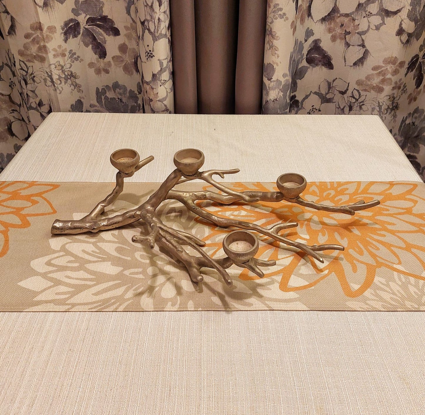 Table Runner " Flowers"