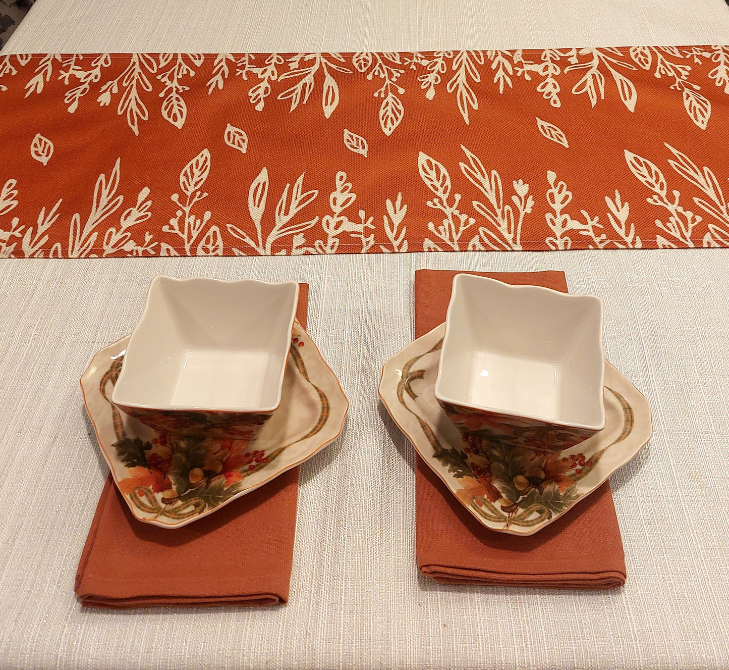 Table Runner "White & Orange"